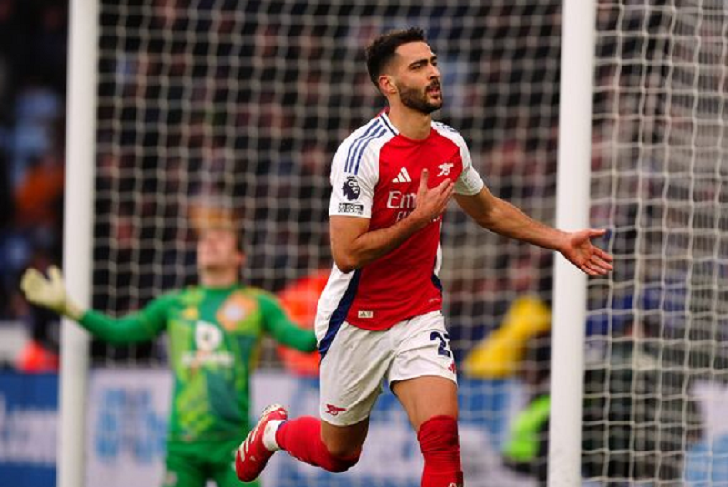 Trụ cột không kịp hồi phục, HLV Mikel Arteta lo sốt vó trước thềm đại chiến PSG