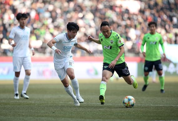 Nhận định soi kèo Daegu vs Jeonbuk Hyundai Motors lúc 17h30 ngày 27/5/2025