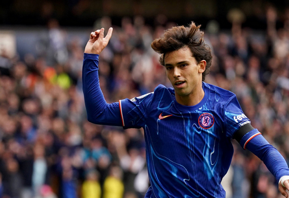 Cristiano Ronaldo mở đường cho ‘hàng thải’ tới Ả Rập làm lại sự nghiệp, Chelsea không cản bước