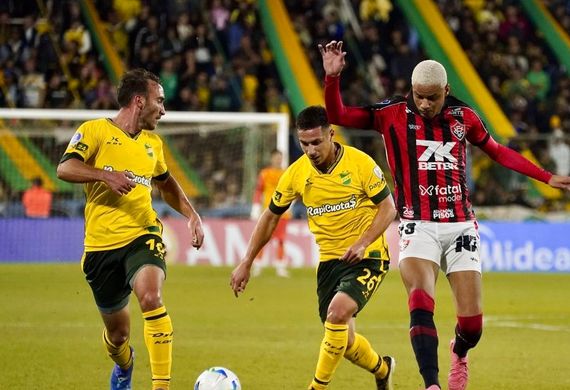 Nhận định soi kèo Vitoria vs Defensa Justicia lúc 05h00 ngày 7/5/2025